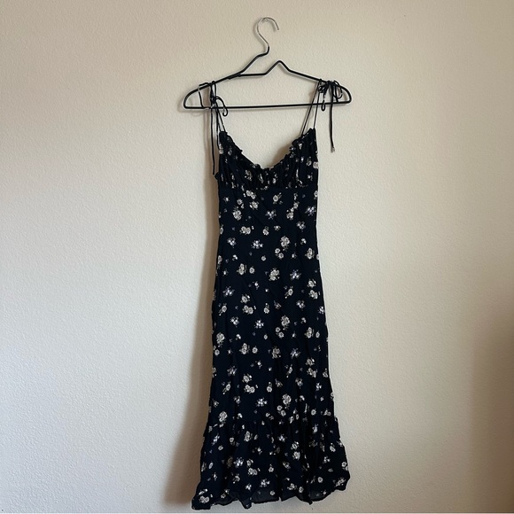 Reformation Embry Dress - Picture 2 of 6